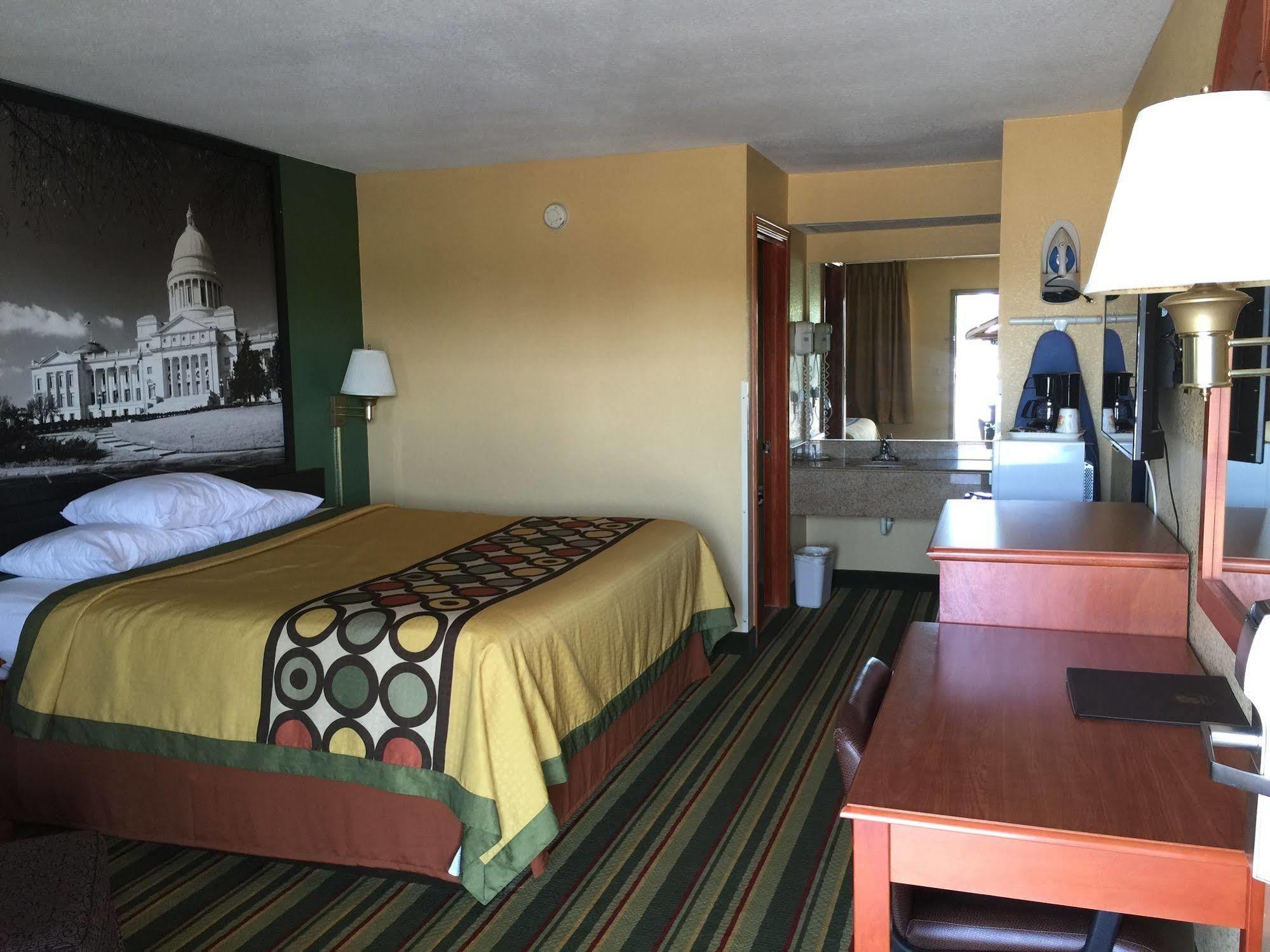 Super 8 By Wyndham Jacksonville Ar Exterior photo