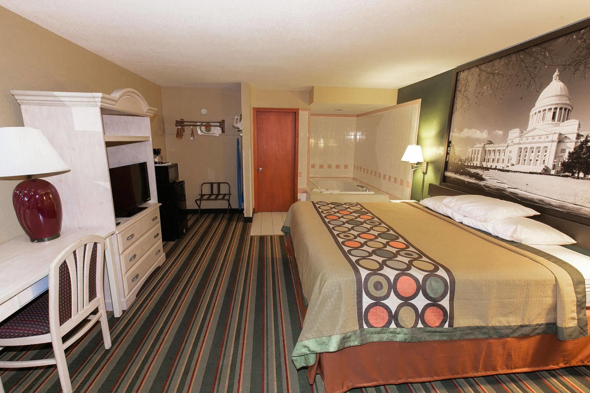 Super 8 By Wyndham Jacksonville Ar Exterior photo